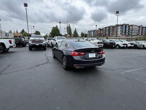 2022 Chevrolet Malibu FWD RS