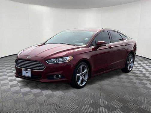 Ruby Red Metallic 2016 Ford Fusion SE