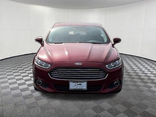 Ruby Red Metallic 2016 Ford Fusion SE