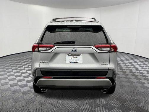 2024 Toyota RAV4 Hybrid SE