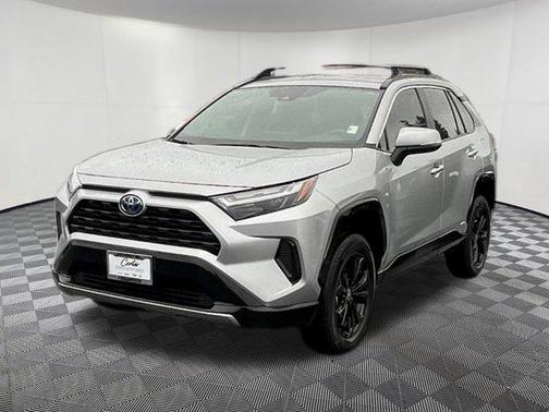 2024 Toyota RAV4 Hybrid SE