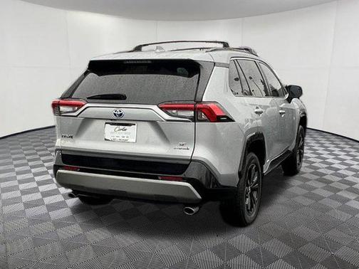 2024 Toyota RAV4 Hybrid SE