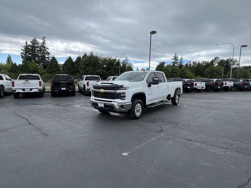 Summit White 2025 Chevrolet Silverado 2500 LT