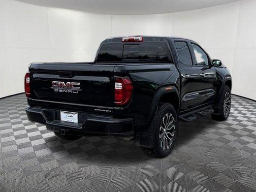2024 GMC Canyon Denali