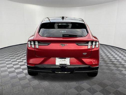 2021 Ford Mustang Mach-E California Route 1