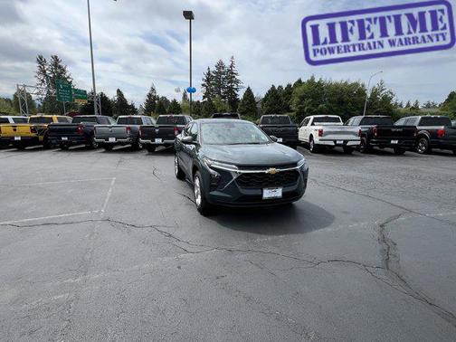 2025 Chevrolet Trax LS