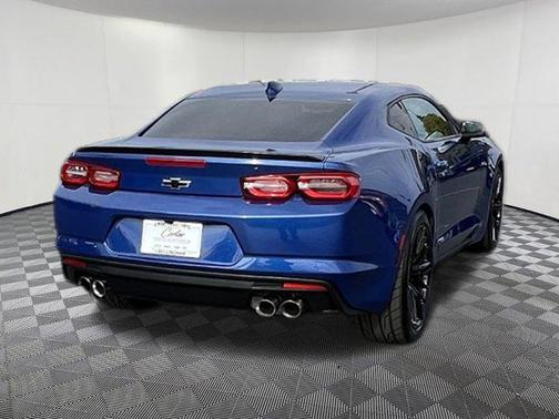 2022 Chevrolet Camaro RWD Coupe LT1