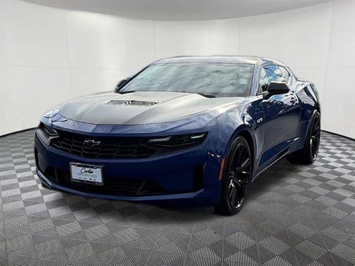 2022 Chevrolet Camaro RWD Coupe LT1