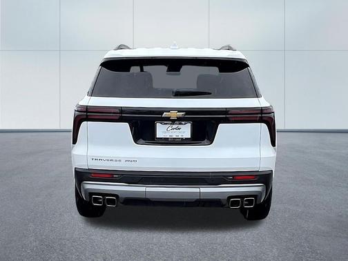 Summit White 2025 Chevrolet Traverse LT