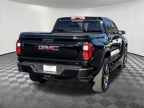 2023 GMC Canyon AT4