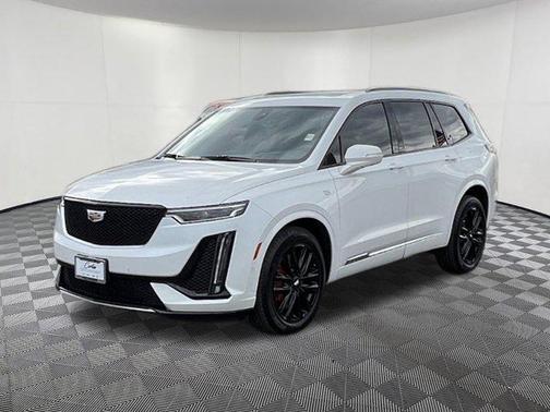 Crystal White Tricoat 2024 Cadillac XT6 Sport AWD