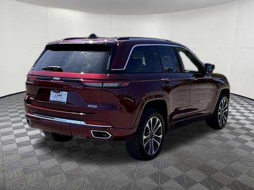 Velvet Red Pearlcoat 2023 Jeep Grand Cherokee Overland