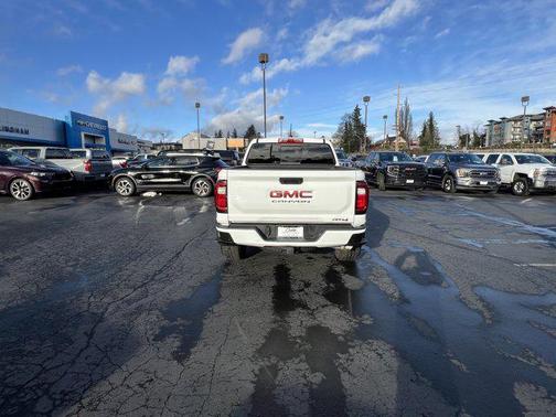 2023 GMC Canyon AT4