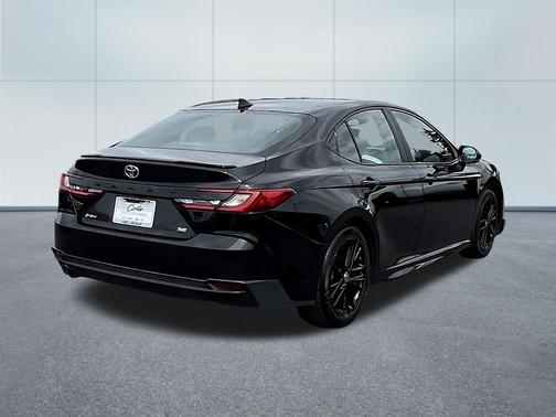 Black 2025 Toyota Camry SE