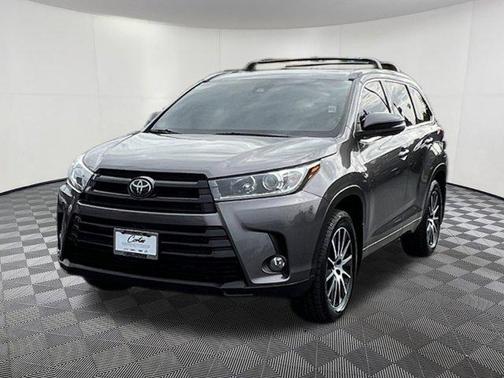 2018 Toyota Highlander SE