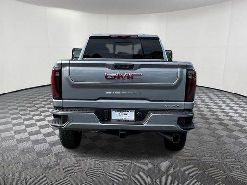 2025 GMC Sierra 2500 AT4