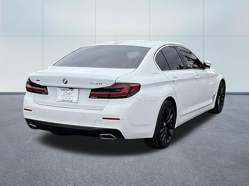 White 2022 BMW 530 i xDrive