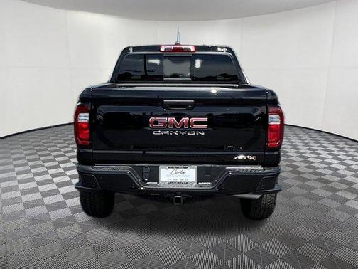 2025 GMC Canyon Base