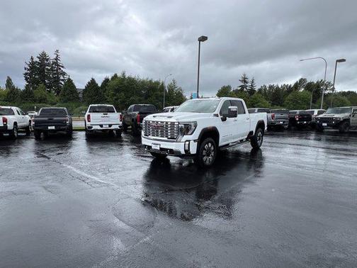Summit White 2026 GMC Sierra 3500 Denali