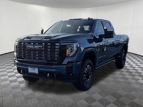 2025 GMC Sierra 3500 Denali