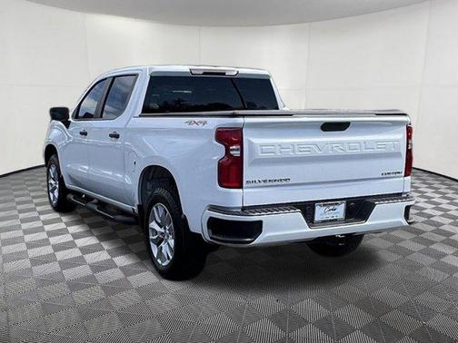 Summit White 2021 Chevrolet Silverado 1500 Custom