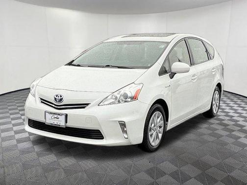 2014 Toyota Prius v Three