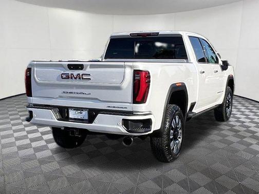 2025 GMC Sierra 3500 Denali