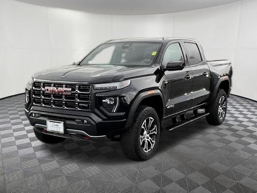 Onyx Black 2024 GMC Canyon AT4
