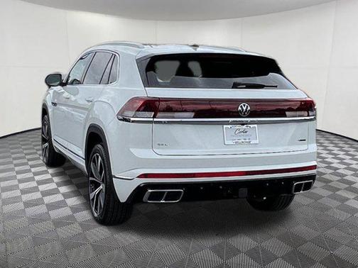 2024 Volkswagen Atlas Cross Sport 2.0T SEL Premium