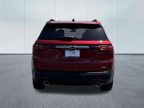 Radiant Red Tintcoat 2024 Chevrolet Traverse RS