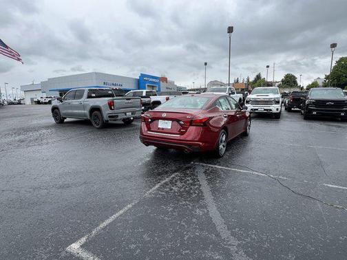 2022 Nissan Altima 2.5 SV