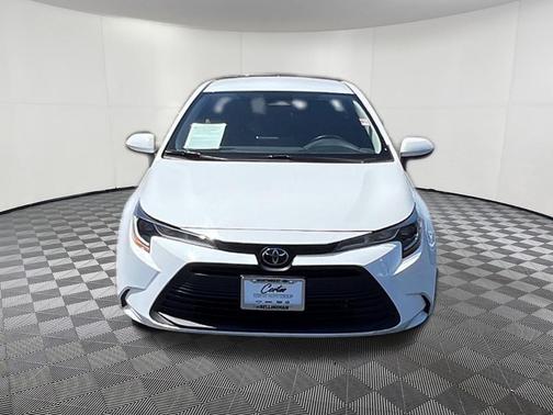 Ice 2024 Toyota Corolla LE
