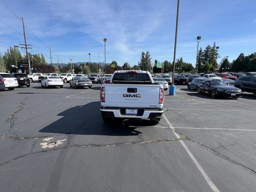 2022 GMC Canyon Base