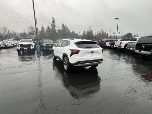 2026 Chevrolet Trax LT