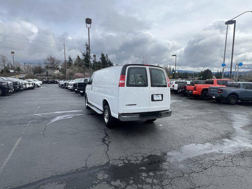 2024 Chevrolet Express 2500 Work Van