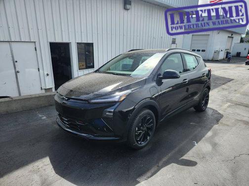 Mosaic Black Metallic 2027 Chevrolet Bolt RS FWD