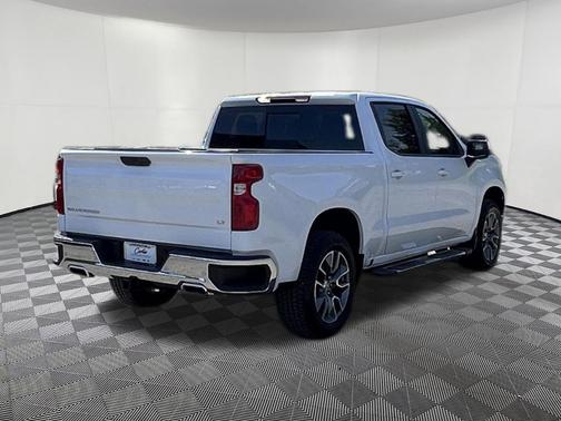 Summit White 2026 Chevrolet Silverado 1500 LT