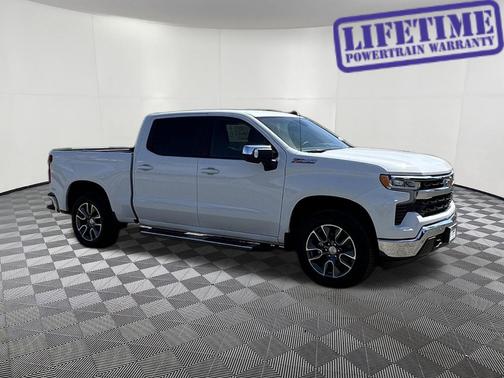 Summit White 2026 Chevrolet Silverado 1500 LT