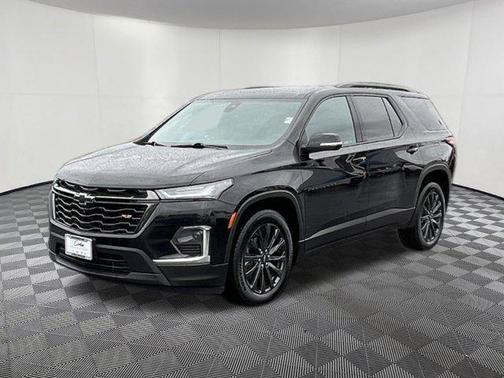 Mosaic Black Metallic 2023 Chevrolet Traverse RS