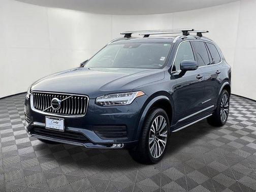 2020 Volvo XC90 T6 Momentum