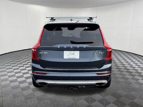 2020 Volvo XC90 T6 Momentum