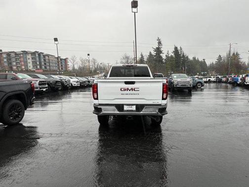 2026 GMC Sierra 2500 SLE