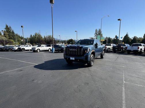 2025 GMC Sierra 3500 Denali