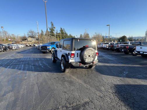 2025 Jeep Wrangler Sport