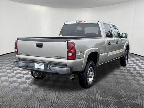 2003 Chevrolet Silverado 2500 LS H/D Crew Cab