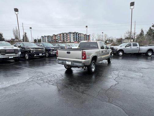 2003 Chevrolet Silverado 2500 LS H/D Crew Cab