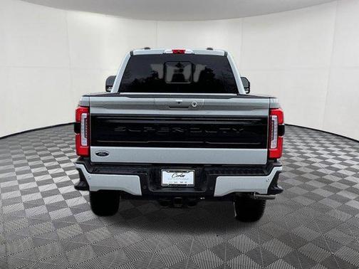 2025 Ford F-350 Platinum