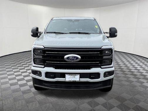 2025 Ford F-350 Platinum