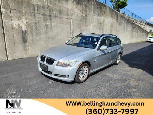 Titanium Silver Metallic 2009 BMW 328 xDrive