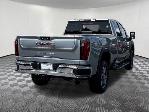 2025 GMC Sierra 3500 SLT